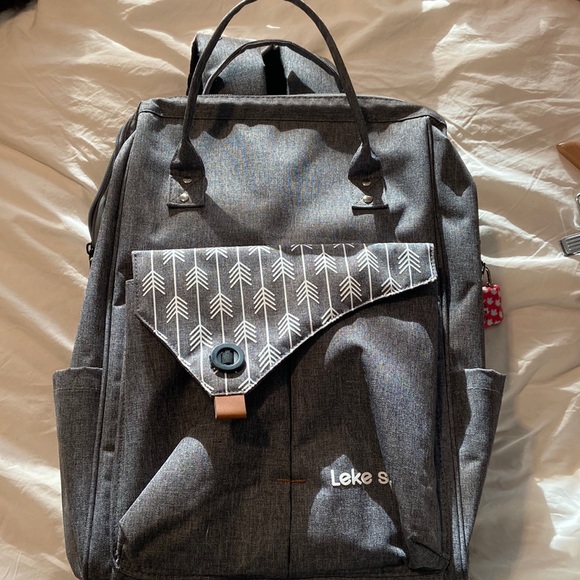 Backpack - Picture 1 of 8